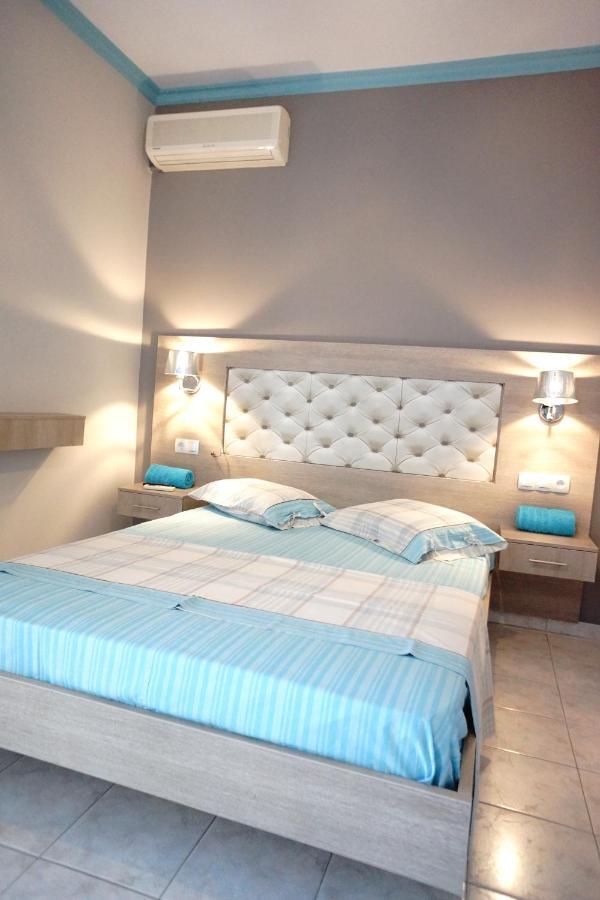 Blue Dream Hotel Олімпіакі-Акті Екстер'єр фото